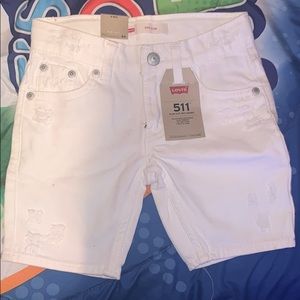 Brand new white Levi shorts